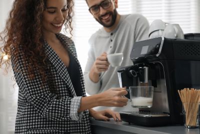Différents critères doivent être pris en compte pour choisir la machine à café de votre entreprise.